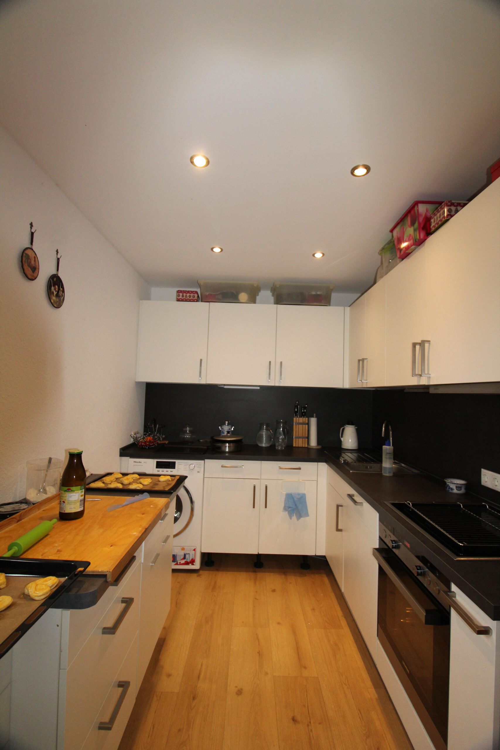 14 Küche mit erweiterter Arbeitsfläche